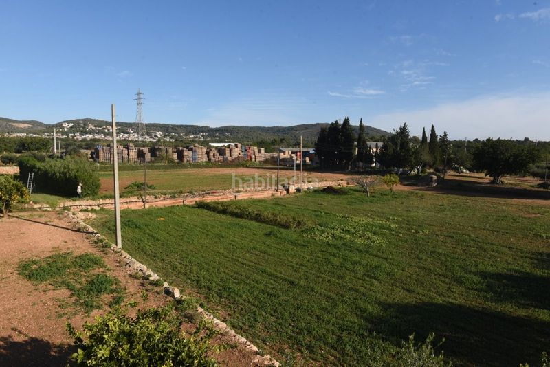 Foto 73502e95-1293-4d0a-9772-5b03c8c4995e. Masia a calle cami de les planes a Roda de Barà