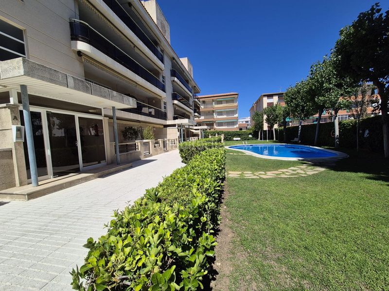Foto 6fe8d573-08e4-42ae-9927-3c57344623c7. Planta baixa amb calefacció aparcament piscina a Coma-ruga