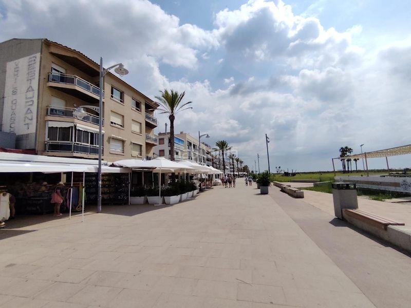 Foto ed0749b5-0f83-4982-982b-b04c5e1dcabd. Pis a Coma-ruga platja Coma-ruga