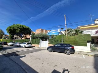 Miete Chalet  Carrer carrer de mir i geribert, 26. Alquiler de chalet en comarruga