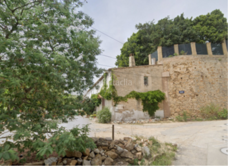 Foto 77299377-8198-4c49-b8bf-754cc8622dd9. Casa s en venta en el barrio del Canyet en Canyet Badalona