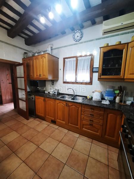 Foto c4b059df-1e2f-4c93-bfe5-d2dbb9499a8b. Casa s en venta en el barrio del Canyet en Canyet Badalona