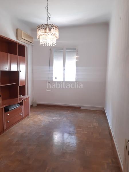 Foto dff2e783-a454-4e47-8bd1-ec26d2e0b9a5. Pis a Baix Guinardó Barcelona