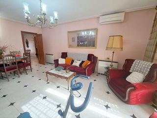 Appartement à Valdepeñas. Magnífico piso en el centro con navecochera en la planta baja