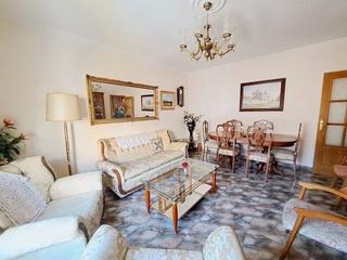 Maison à Valdepeñas. Magnifica casa en venta zona cantarranas