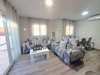 Maison à Valdepeñas. Casa de 2 plantas, para entrar a vivir