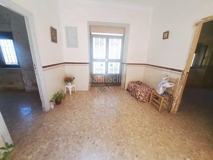 Foto 5f86f635-ba8d-48fe-841d-1a5a80e6aabf. Casa a Valdepeñas