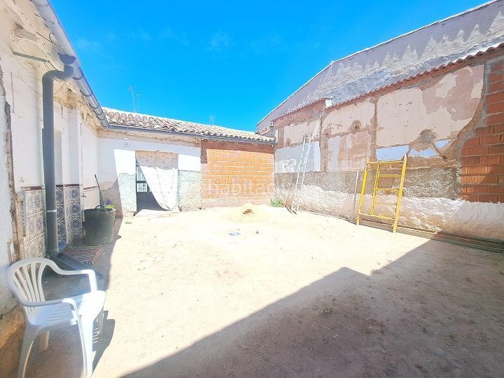 Foto f807e224-bf64-440a-9364-38d753191bf3. Casa a Valdepeñas