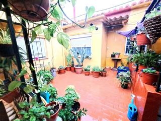 Maison à Valdepeñas. Casa planta baja con  3 dormitorios zona salida de la membrilla
