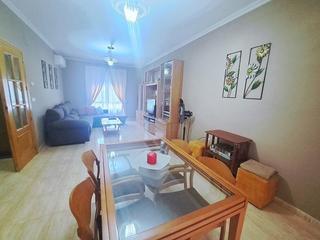 Casa a Valdepeñas. Magnifico adosado en venta, con 4 dormitorios
