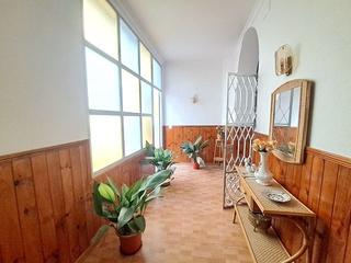 Maison à Valdepeñas. Amplia casa en venta, en paseo de la estacion