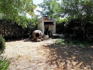 Masía en Valdepeñas. Chalet en parcela de 20.000 m2