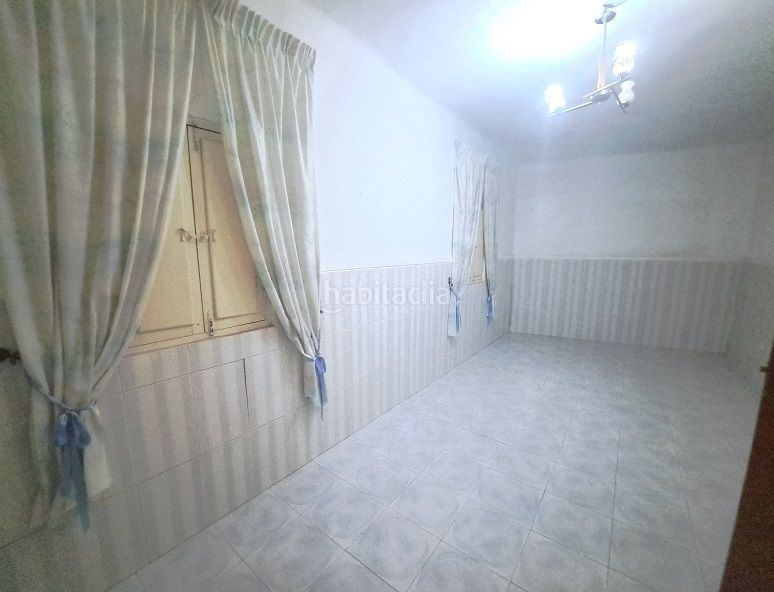 Foto 1e00e67e-b66e-4ea7-abad-3fa9976852ed. Casa a Valdepeñas