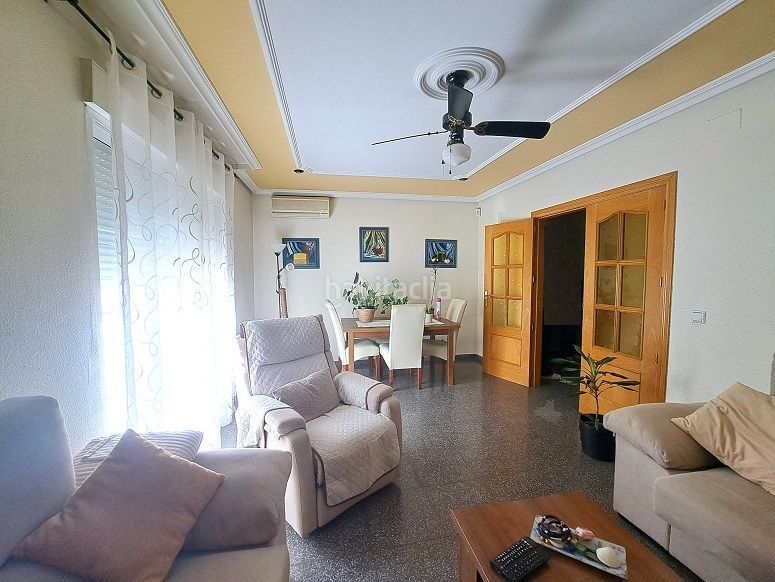 Foto a14376ad-916c-4898-8e99-9e8b637174c7. Casa amb calefacció aparcament a Valdepeñas
