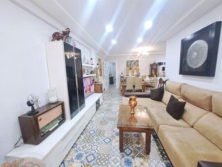 Etagenwohnung in Valdepeñas. Piso en zona centro, completamente reformado