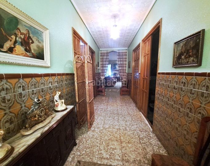 Foto 3805a8d8-33d6-47a3-9715-00ab8a29cbaf. Casa amb aparcament a Valdepeñas