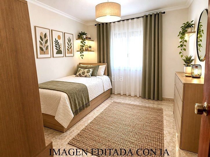 Foto 1ded7d3e-5e89-4ebf-85f7-971837d2aae4. Casa magnífica casa en 2 plantas, con nave de 180 m2 en Valdepeñas