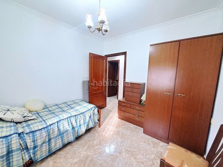 Foto 2431d338-9c82-4ae4-b74e-e7799f3f284b. Casa magnífica casa en 2 plantas, con nave de 180 m2 en Valdepeñas