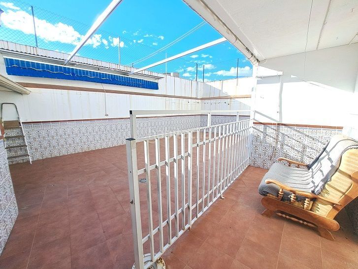 Foto 597d000b-4a69-4e90-8b77-e91d12f8ca03. Casa magnífica casa en 2 plantas, con nave de 180 m2 en Valdepeñas