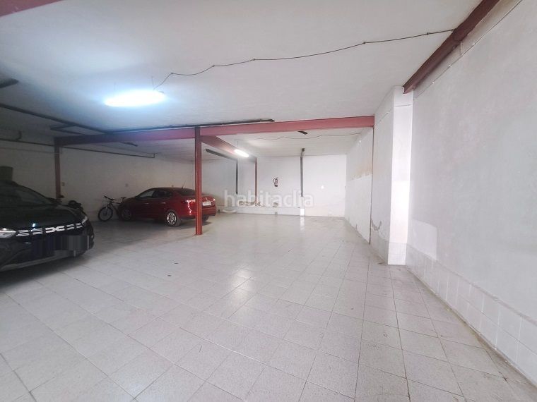 Foto 8050c1c3-a6ab-4cd8-b852-e066cfd49a0b. Casa magnífica casa en 2 plantas, con nave de 180 m2 en Valdepeñas