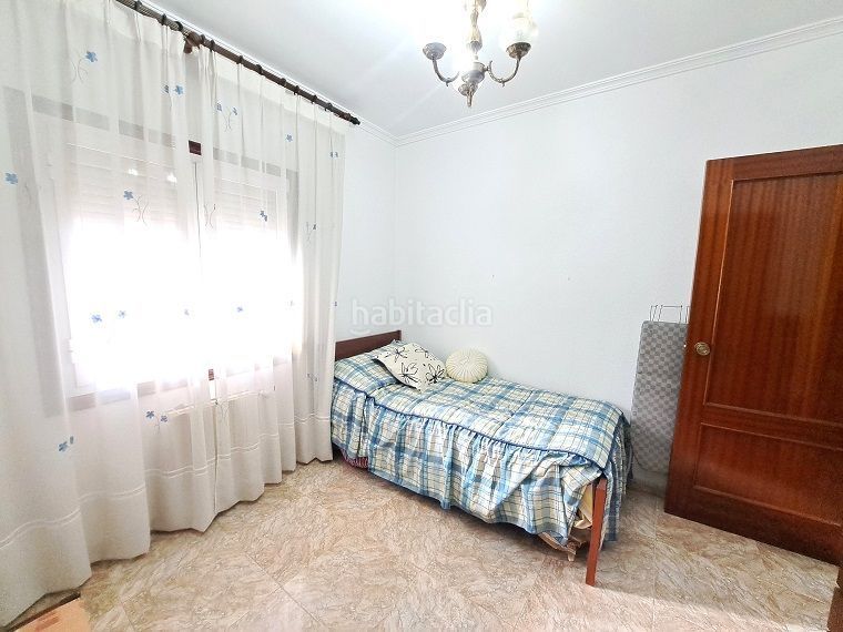 Foto a6f1b24c-9569-4382-be36-bed77e5122e4. Casa magnífica casa en 2 plantas, con nave de 180 m2 en Valdepeñas