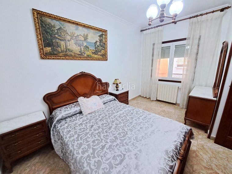Foto c780c199-d0b6-4541-ab46-30a271b547af. Casa magnífica casa en 2 plantas, con nave de 180 m2 en Valdepeñas