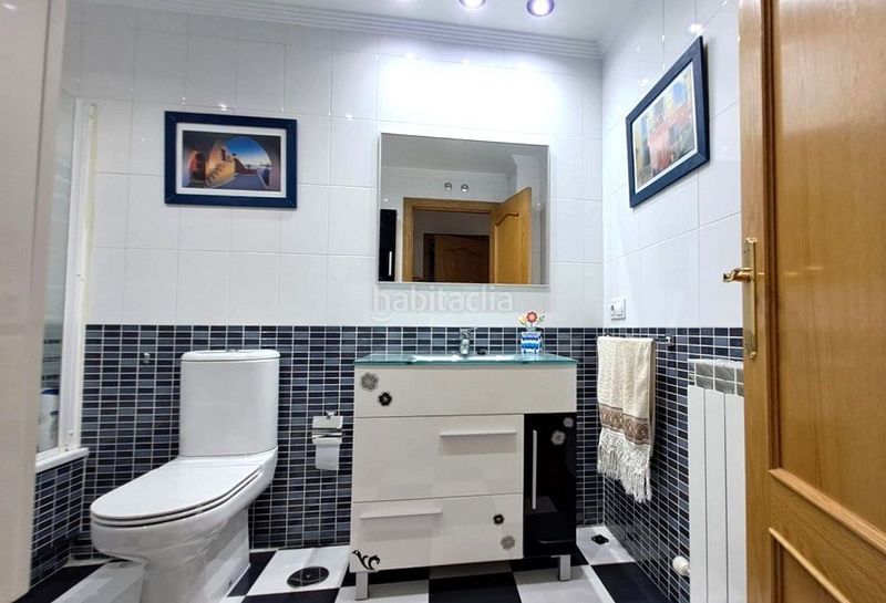 Foto 55ca301f-94b9-431d-95aa-e3c32be7b22e. Alquiler piso fantástico piso con 2 dormitorios y 2 baños, en pleno centro en Valdepeñas