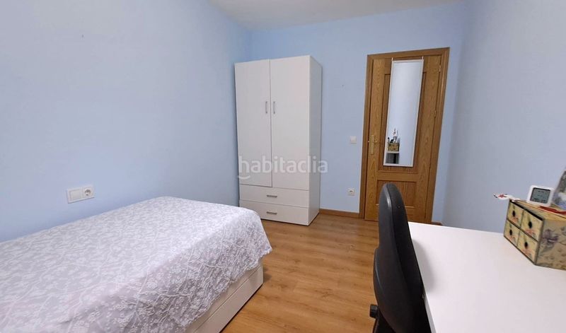 Foto 8a7d549e-3719-47fe-8325-f2ec4cc12270. Alquiler piso fantástico piso con 2 dormitorios y 2 baños, en pleno centro en Valdepeñas