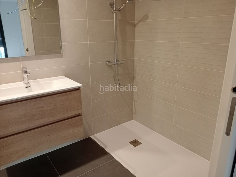 Foto a59e7c88-5692-4b28-a0b3-b57be5d38d1c. Rent flat with heating parking in Eixample Sud-Migdia Girona