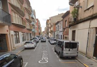 Aparcament cotxe  Carrer de josep irla. Garatge tancat carrer josep irla salt