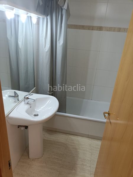 Foto 1f3e6970-bdab-4dbc-8043-63e3e050ee00. Lloguer pis amb calefacció a Eixample Nord Girona