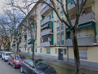 Lloguer Pis  Ronda de pedret. Lloguer de 2 habitacions zona pedret