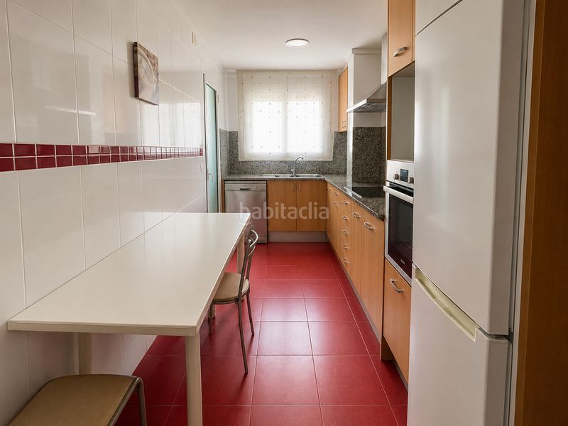 Foto 0ced02cc-fe08-4f43-ab5a-c8a1f1171962. Pis amb calefacció aparcament a Sant Narcis Girona
