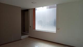 Location Local commercial à Vallirana. Local ideal para oficina, almacén o despacho profesional