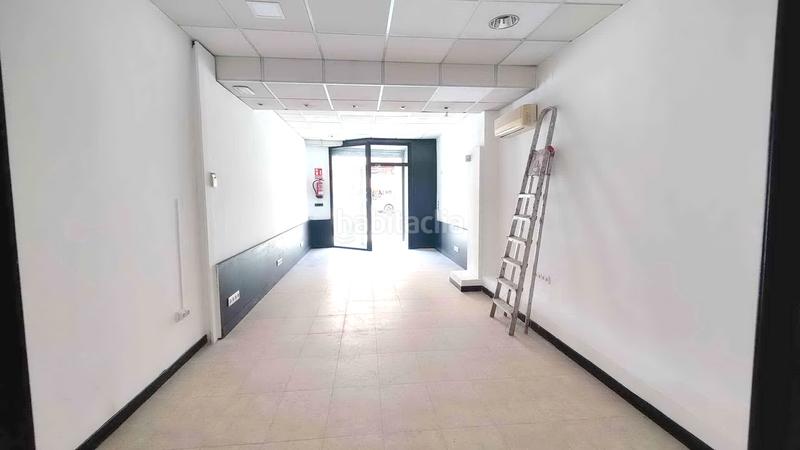 Foto 01eff330-e694-4cfb-8dfa-edbfab9f03bf. Alquiler local comercial  en calle major en Vallirana