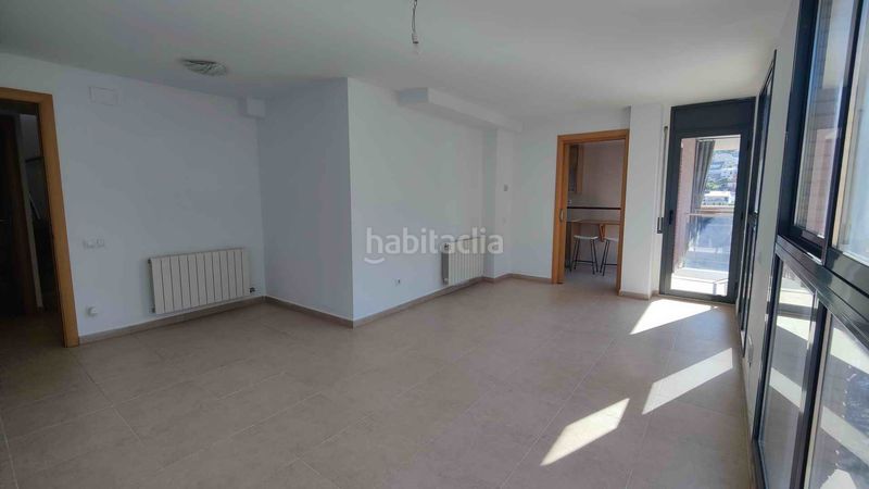 Foto 0774f72b-b9c9-4215-b80e-5170a597a8e8. Dúplex amb calefacció aparcament a Vallirana