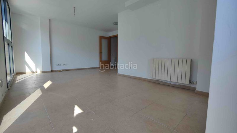 Foto c6955eaa-b249-4722-a028-d075953a718a. Dúplex amb calefacció aparcament a Vallirana