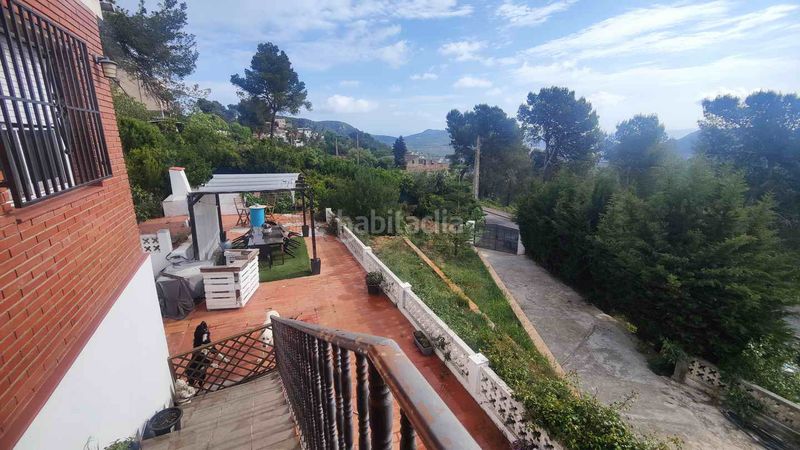 Foto ea8bb459-f36c-40dd-abf6-9e0a6aad9eea. Xalet amb xemeneia calefacció aparcament piscina a Vallirana