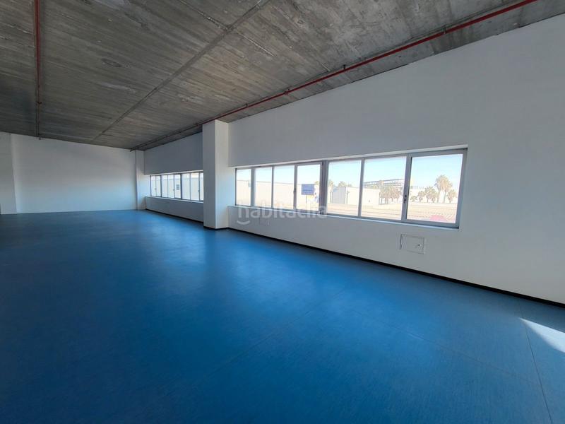 Foto 6440596c-3786-42f0-a814-f88bfaec8b2c. Business premise in Aldaia