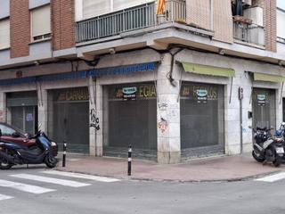 Local Comercial  Carrer de la mestra ins mir. Local en venta en burjassot  maestra ines mir