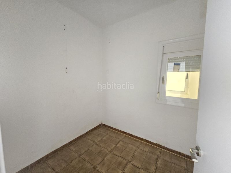 Foto eaaf9b87-90c7-491c-adca-848e089974a0. Pis a Centro Xirivella