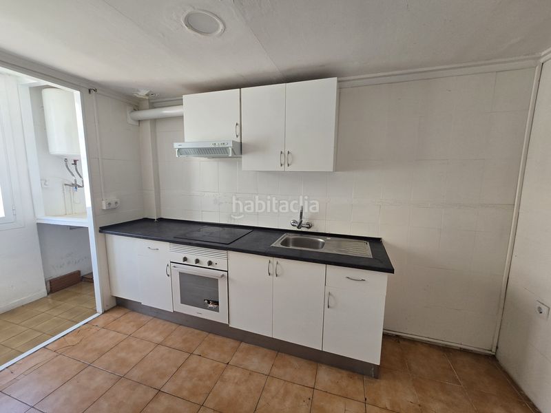 Foto fd079cb5-d0f9-42d7-a68d-43049f2e41f5. Pis a Centro Xirivella