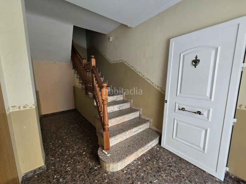 Foto abc0a0c4-282e-40c8-86d9-9582416b7b24. Casa adossada amb aparcament a Utiel