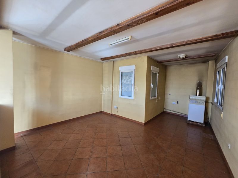 Foto ed090ba6-2b88-4d97-9cb4-883cf828e261. Casa adossada amb aparcament a Utiel
