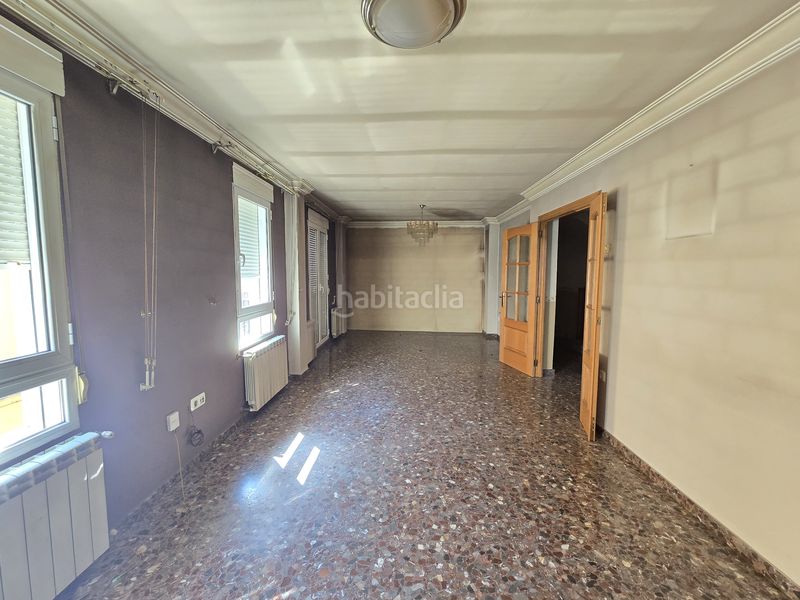 Foto eeab4265-b062-4cc2-9f76-668e1029f341. Casa adossada amb aparcament a Utiel