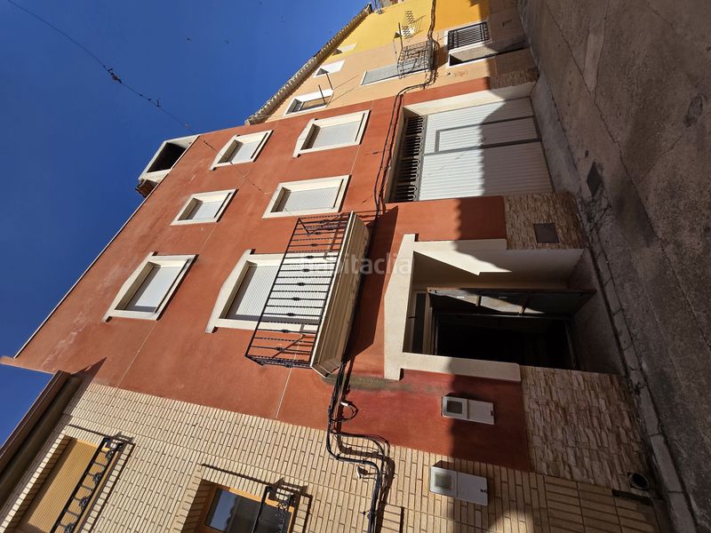 Foto f666b298-4ef5-431e-91e9-7ff56beb5edc. Casa adossada amb aparcament a Utiel