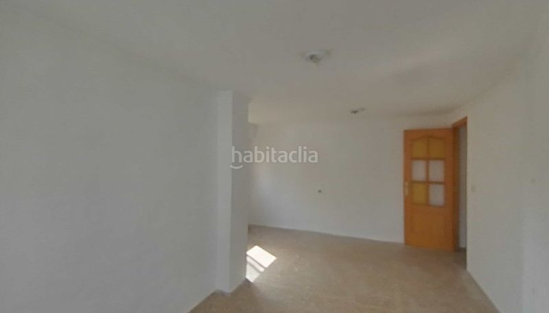 Foto 6331e6c0-8611-4a5a-b2dc-f598a90e403f. Pis a Yátova