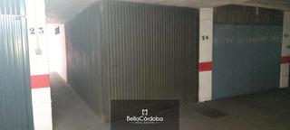 Aparcament cotxe a Ciudad Jardín - Zoco. Cochera cerrada de 29 m2  y facil acceso en gran via parque