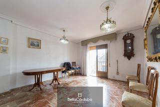 Pis a Centro. Vivienda con plaza de garaje y trastero   a escasos minutos de t