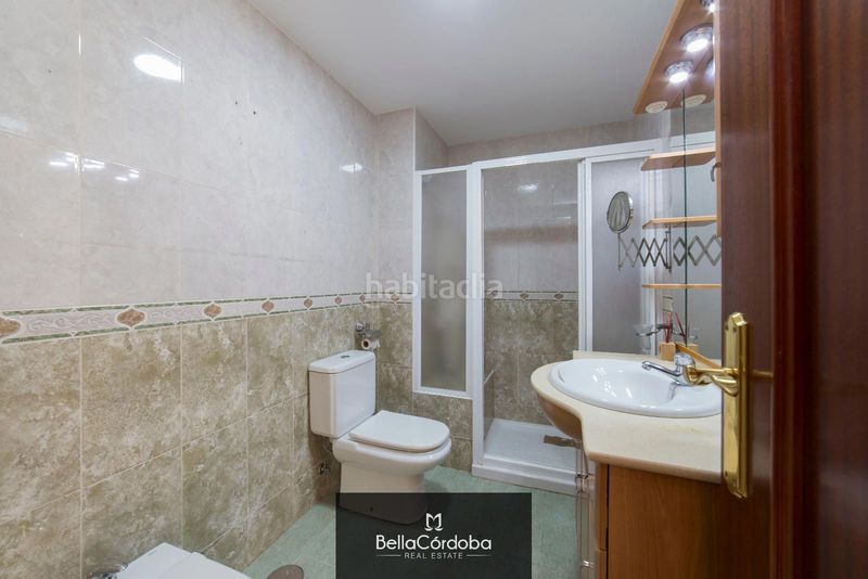 Foto 8710008e-80b1-4278-be41-aa8c6ce08f44. Casa adossada amb aparcament piscina a Poniente-Norte - Miralbaida - Parque Azahara Córdoba